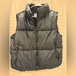 Old Navy Charcoal Puffer Vest